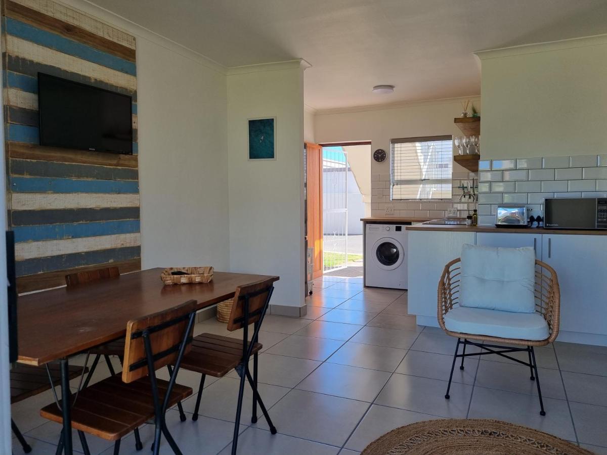 Modern Apartment Close To Kite Beach Langebaan Bagian luar foto