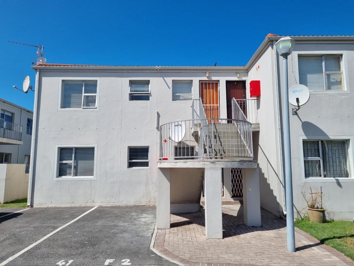 Modern Apartment Close To Kite Beach Langebaan Bagian luar foto