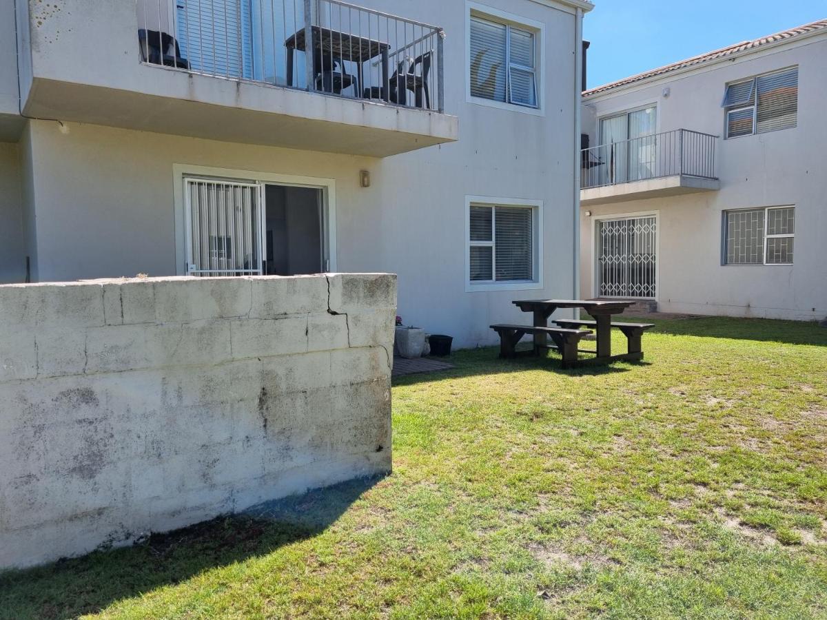 Modern Apartment Close To Kite Beach Langebaan Bagian luar foto
